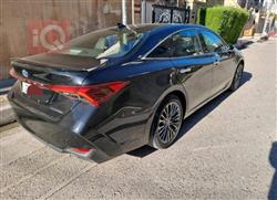 تويوتا أفالون